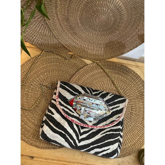 Zebra striped purse with disco lips - Picture 1 of 10